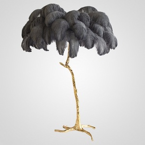 Торшер страусиные перья Feather Lamp A Modern Grand Tour черный ImperiumLoft 41.108-0 (189584-22)